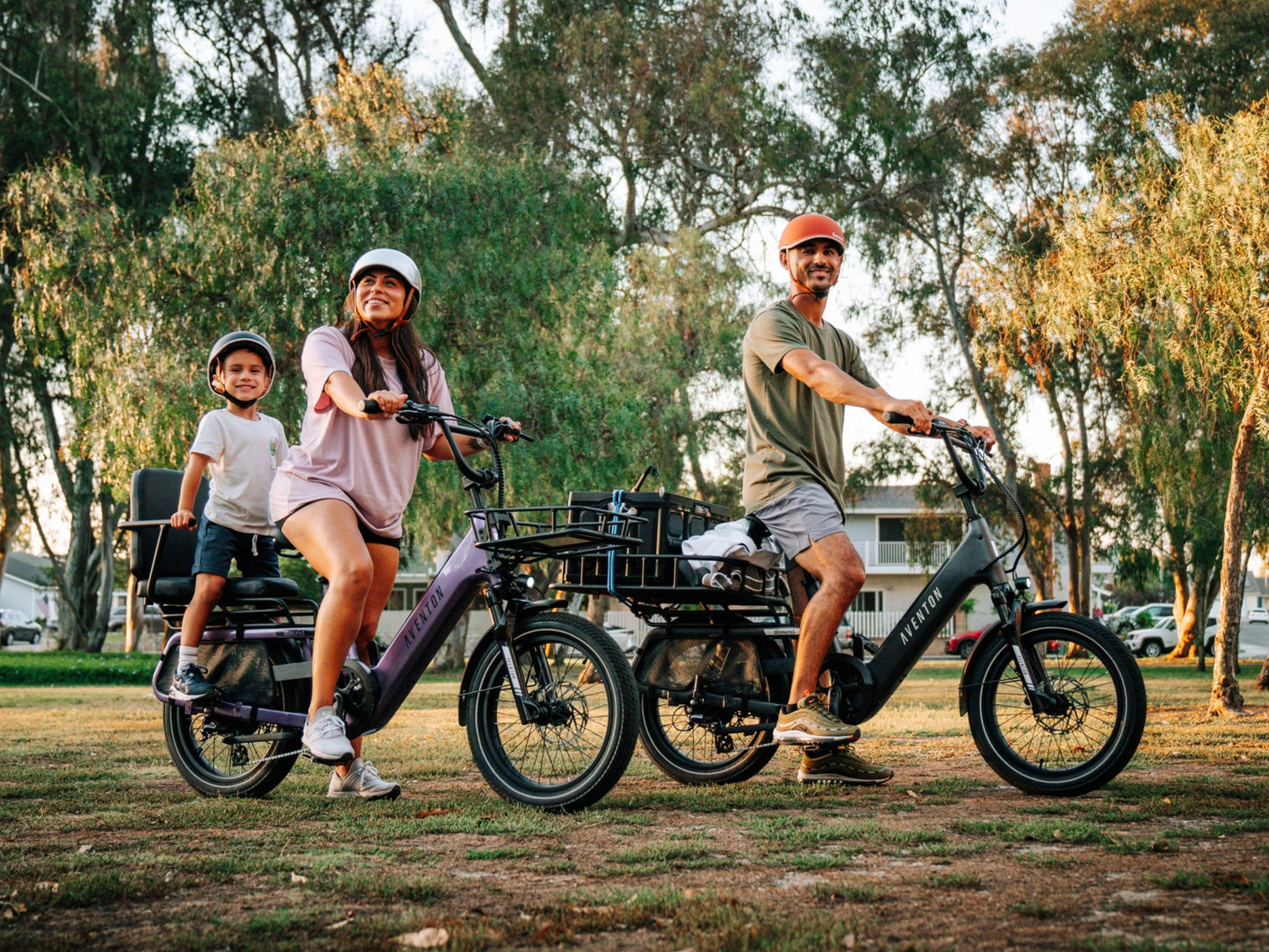 Aventon Abound SR Compact cargo Family ride Optional accessories child seat and front cargo basket