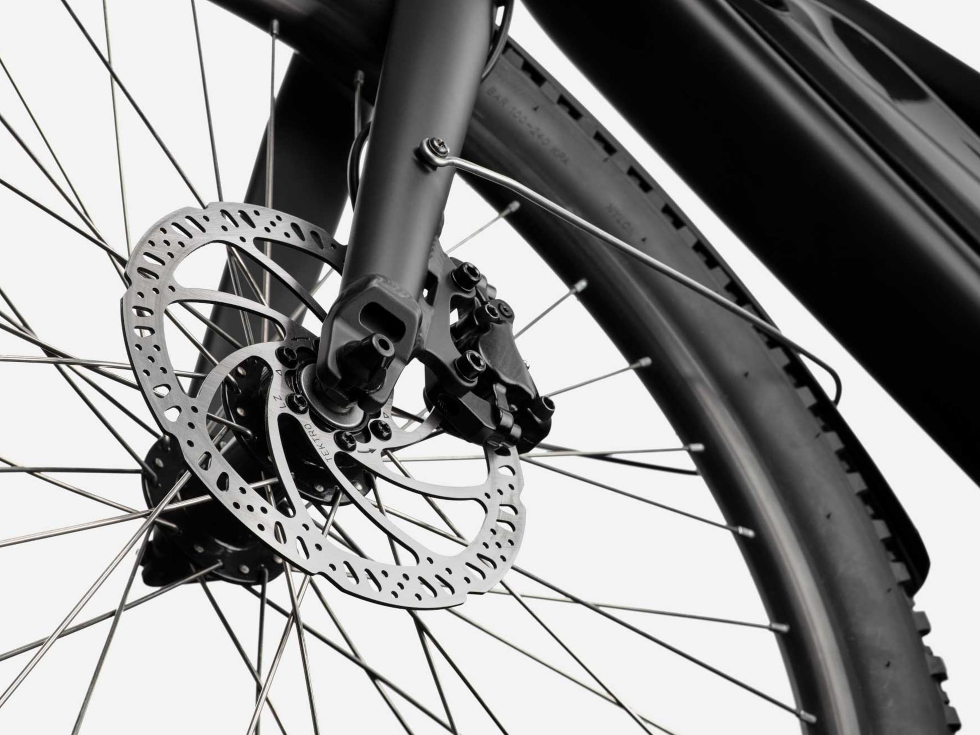 Cannondale Adventure Neo Allroad Low Step-Thru Road/commuter Storm Cloud Closeup of Disc brakes