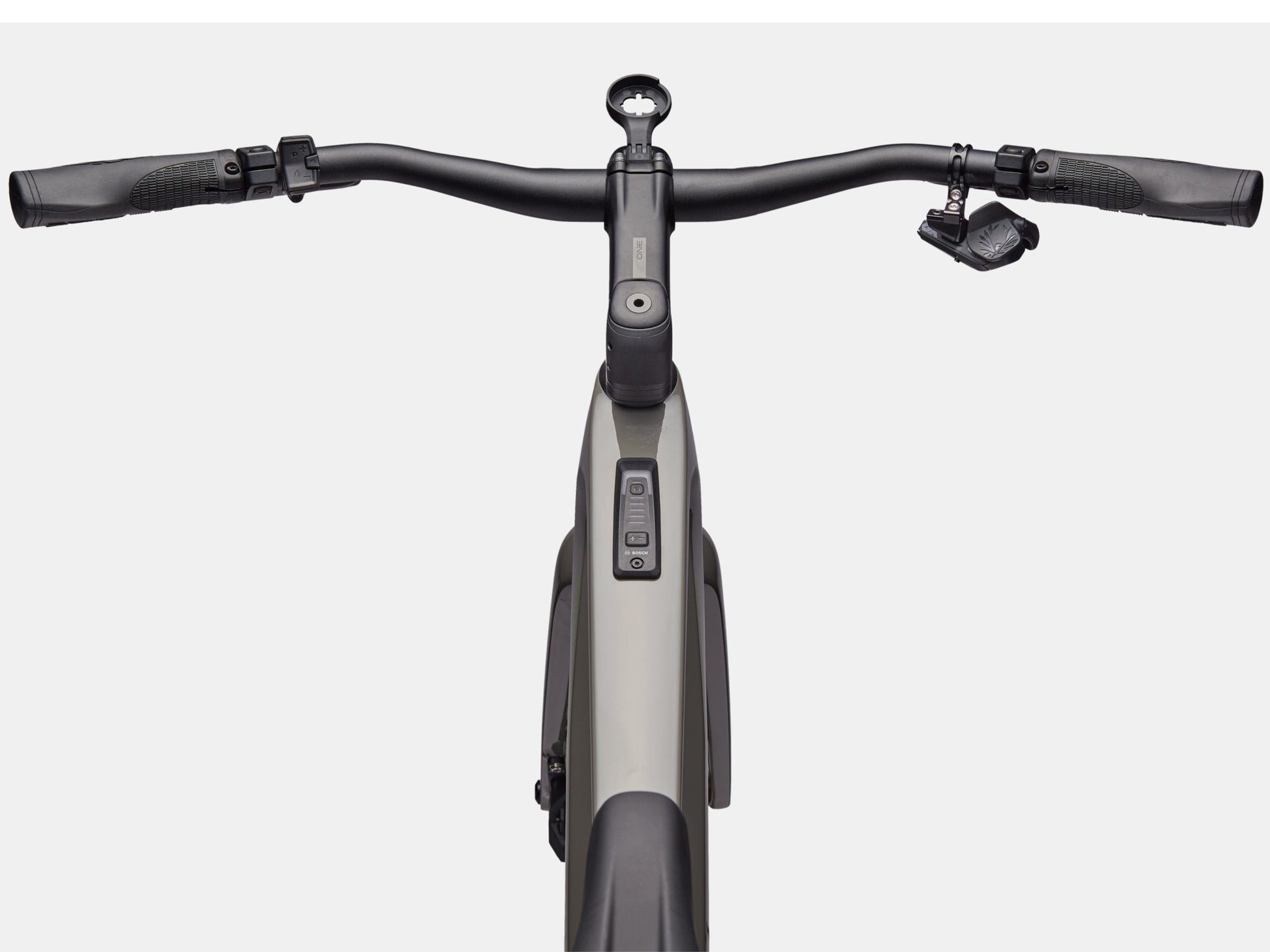 Cannondale Tesoro Carbon 1 Electric bike High Speed Road / commuter Stealth grey Cockpit closeup