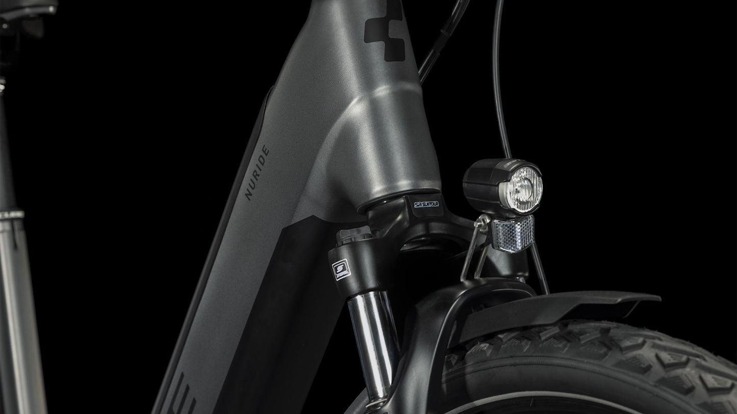 Cube Hybrid Performace 500 Allroad headlight, mudguard, front tire