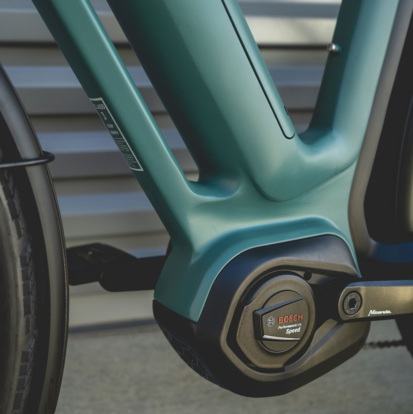 Gazelle Eclipse Closeup of Bosch Performance Line Speed motor