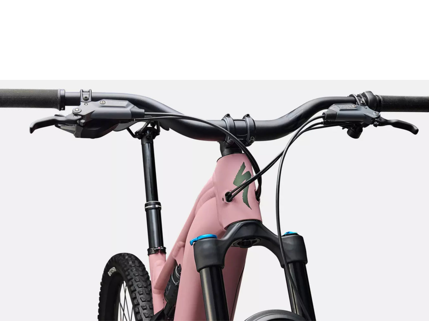 Specialized Turbo Levo 4 Comp Alloy Full Suspension eMTB Satin dusky pink / cycpress metallic Forward facing cockpit closeup