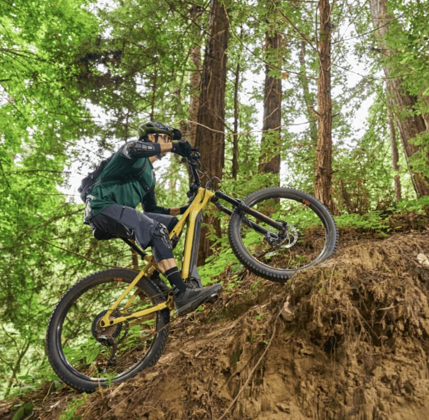 Yamaha emtb YDX Moro emtb full suspension desert yellow action photo forest trail