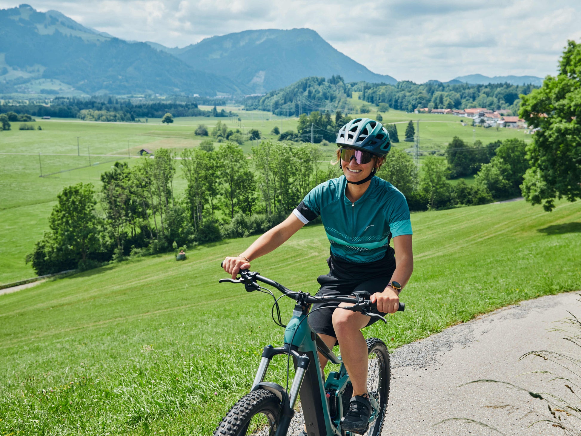 Bulls Copperhead Evo eMTB Hardtail riding bike path mountains on Fly Rides