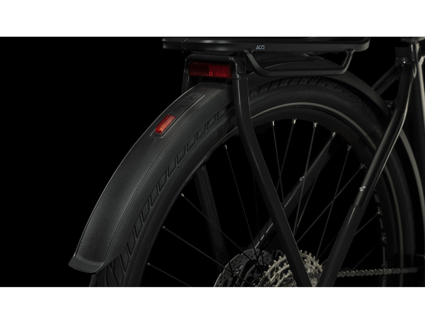 Cube Kathmandu Hybrid EXC 750 eMTB hardtail closeup rear Schwalbe tire acid mudgard rear light