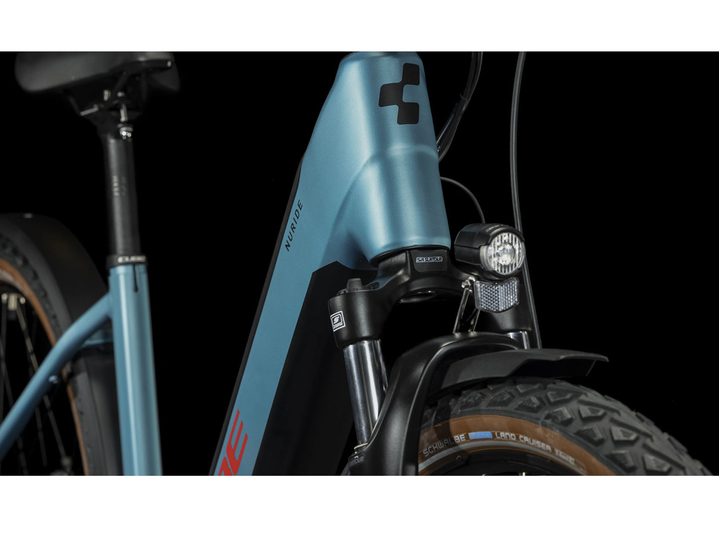 Cube Nuride Hybrid Performance 500 Allroad Easy Entry eMTB hardtail closeup SR Suntour fork front light