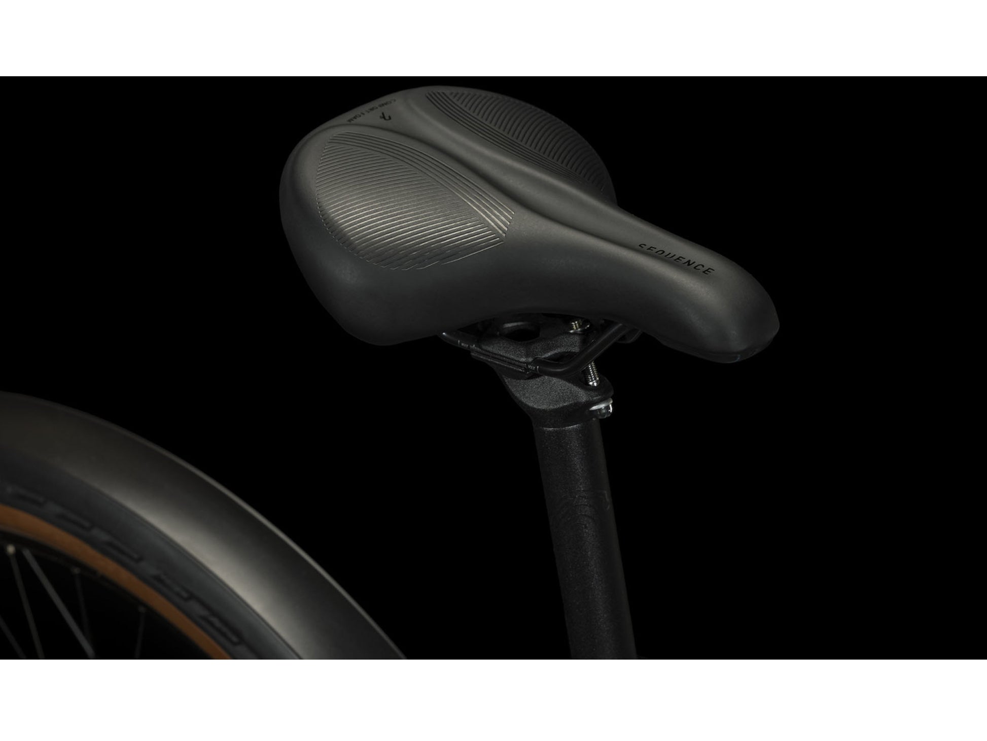 Cube Nuride Hybrid Performance 500 Allroad eMTB hardtail metalblue n red closeup Natural Fit Sequence Comfort saddle