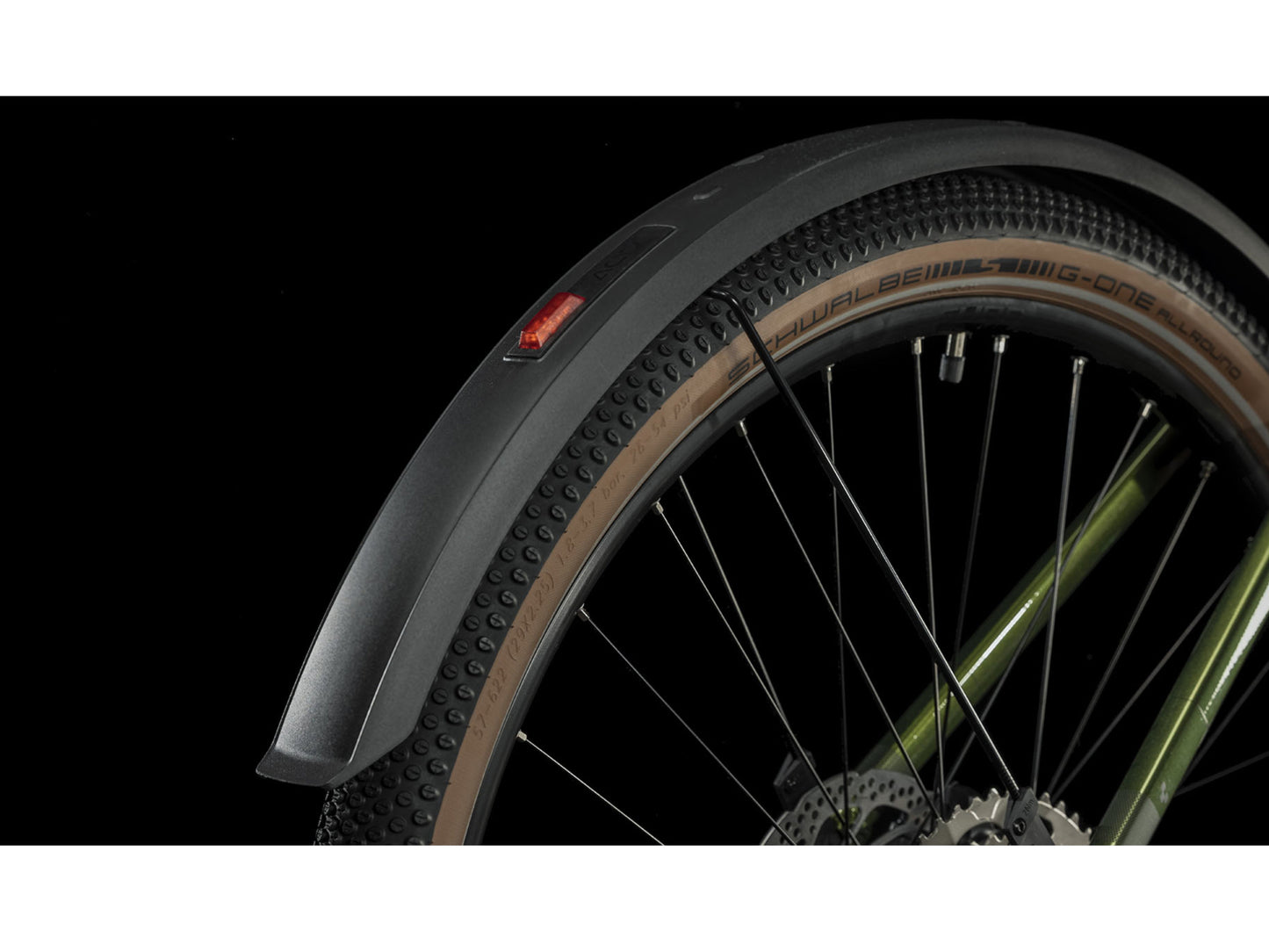 Cube Nuride Hybrid Pro 625 Allroad Easy entry eMTB hardtail closeup ACID Mudguard Rear Light