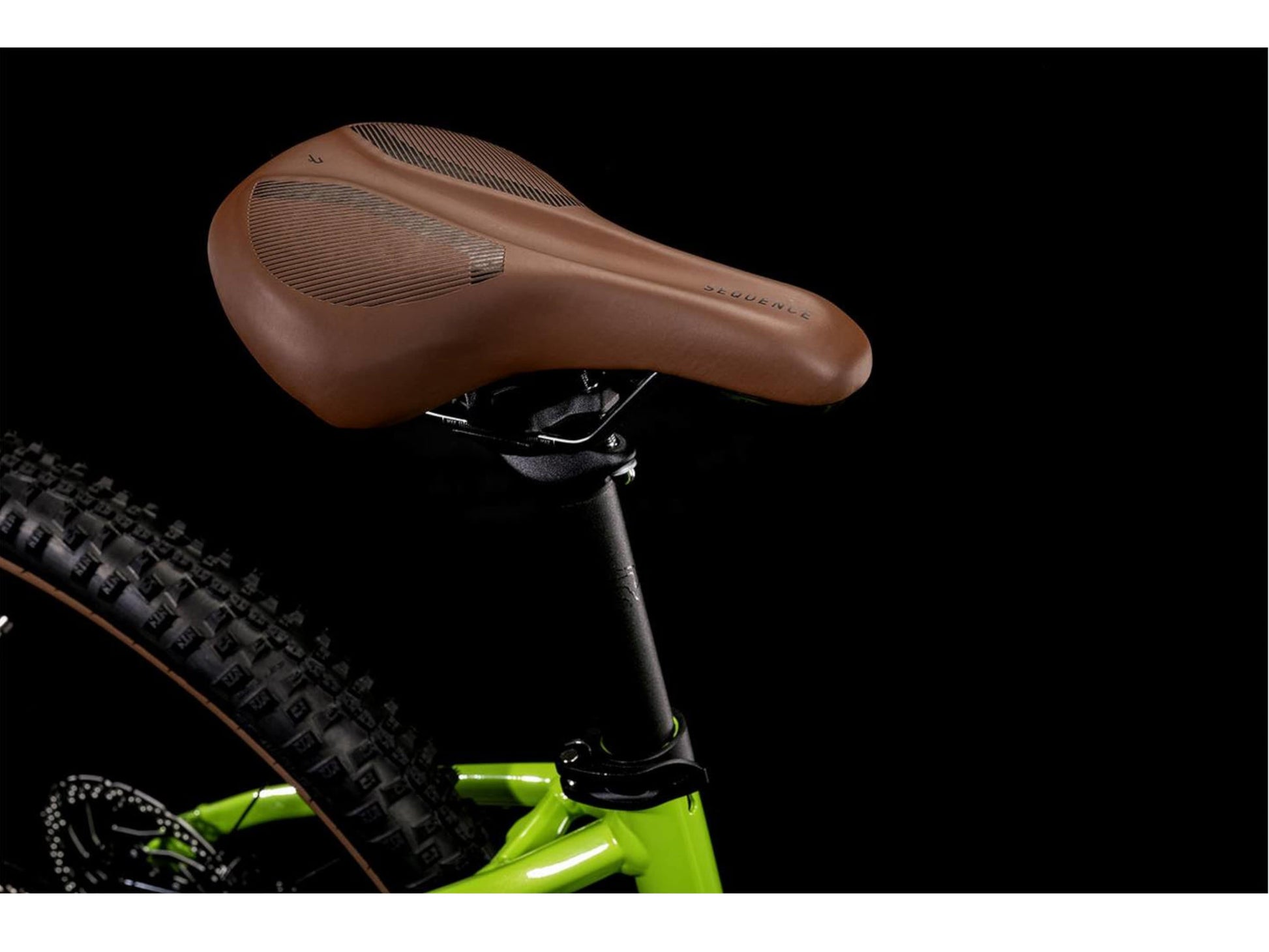 Cube Reaction Hybrid Performance 500 electric bike Shiny Apple saddle on fly rides