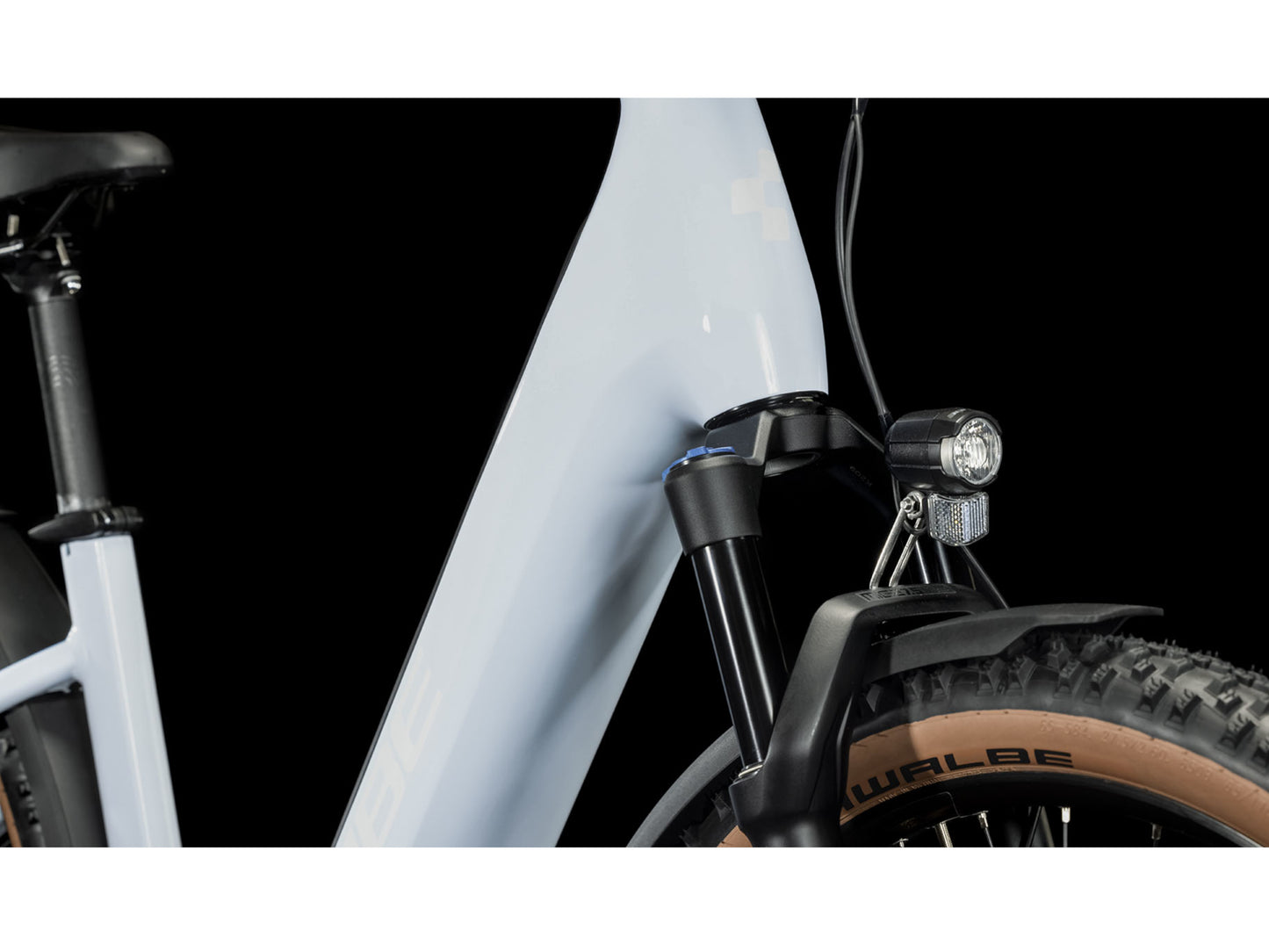 Cube Reaction Hybrid Pro 500 All Road Easy Entry eMTB hardtail closeup XFusion fork ACROS cube front light