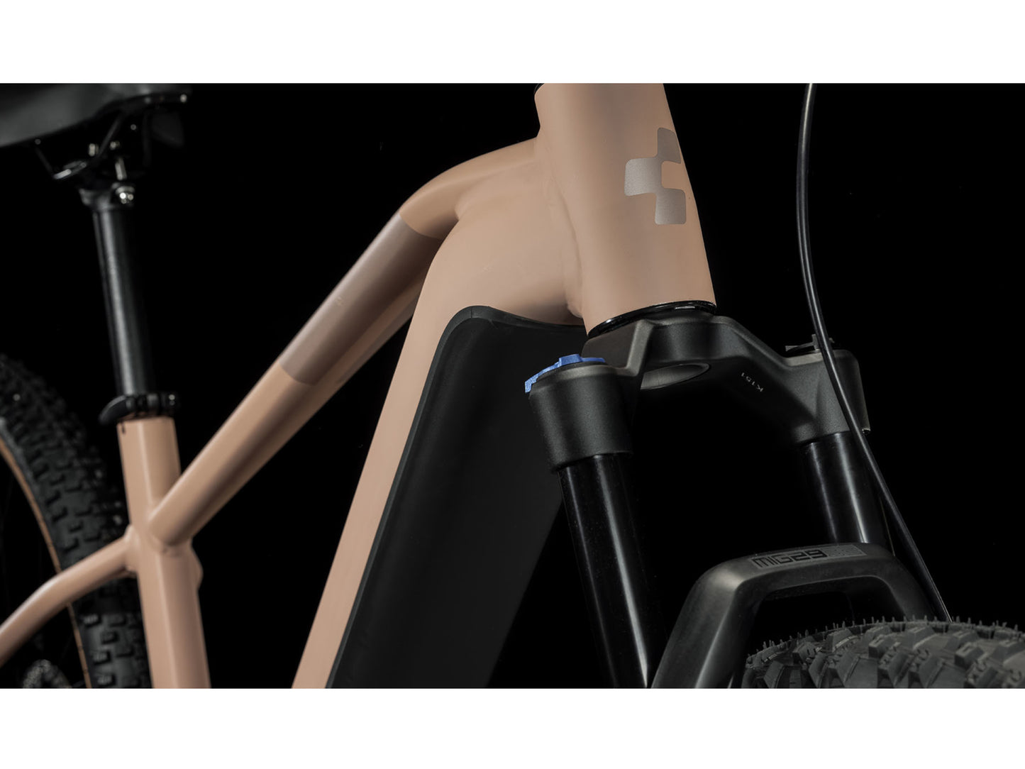 Cube Reaction Hybrid Pro 500 eMTB hardtail closeup XFusion fork ACROS headset