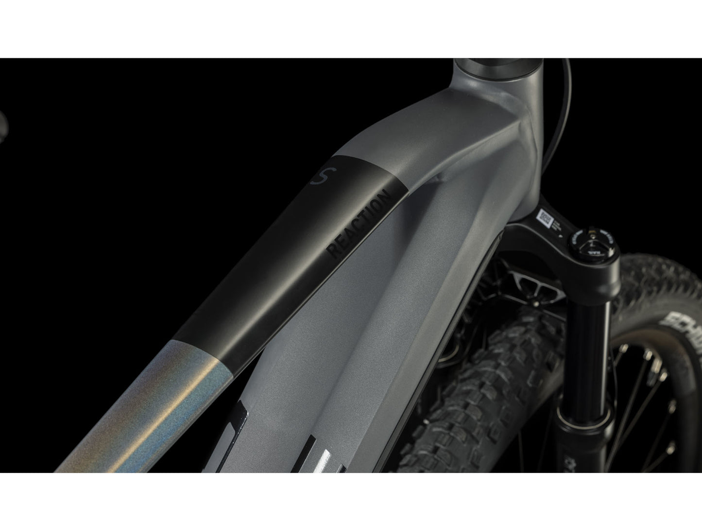Cube Reaction Hybrid SLT 750 eMTB hardtail Prizmsilver n grey closeup top tube