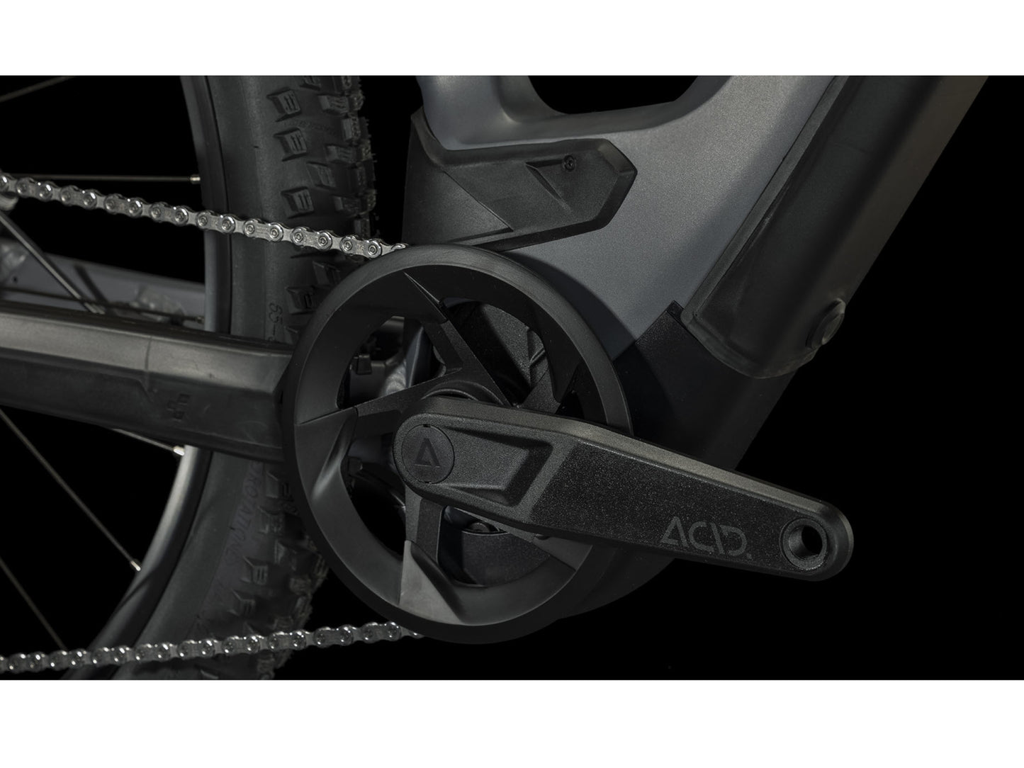 Cube Reaction Hybrid SLT 750 eMTB hardtail closeup MTB Hybrid crankset Bosch Performance CX drive unit