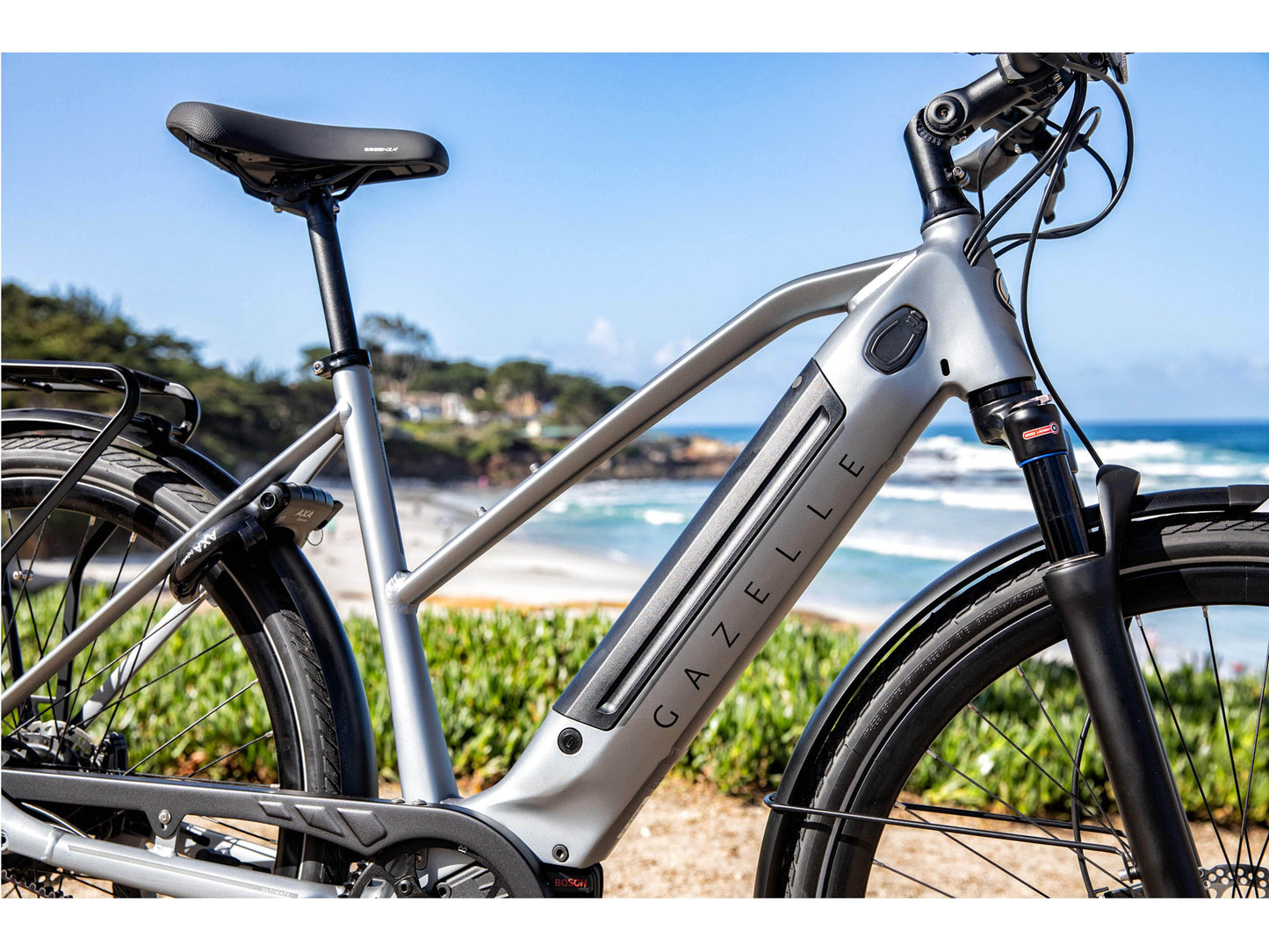 Gazelle Ultimate C380+ Mid step industry grey matte close up of top frame