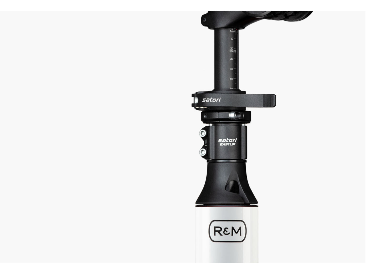 Riese & Muller Packster 70 Vario cargo eMTB hardtail close up adjustable stem seatpost