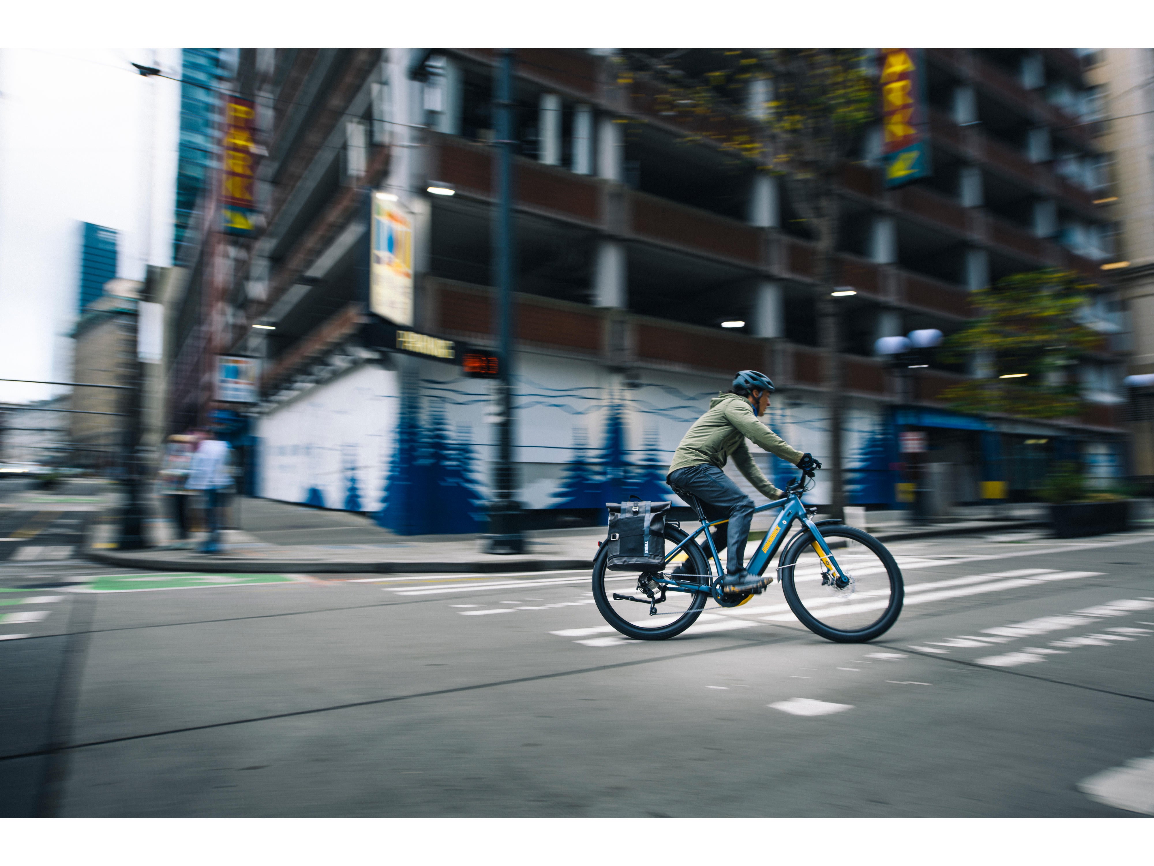 diamondback electric bicycle Union 2 bike is powered by a Bosch Performance Line Speed motor and a Powertube integrated 400Wh battery Powerline - Hardtail Electric Bike