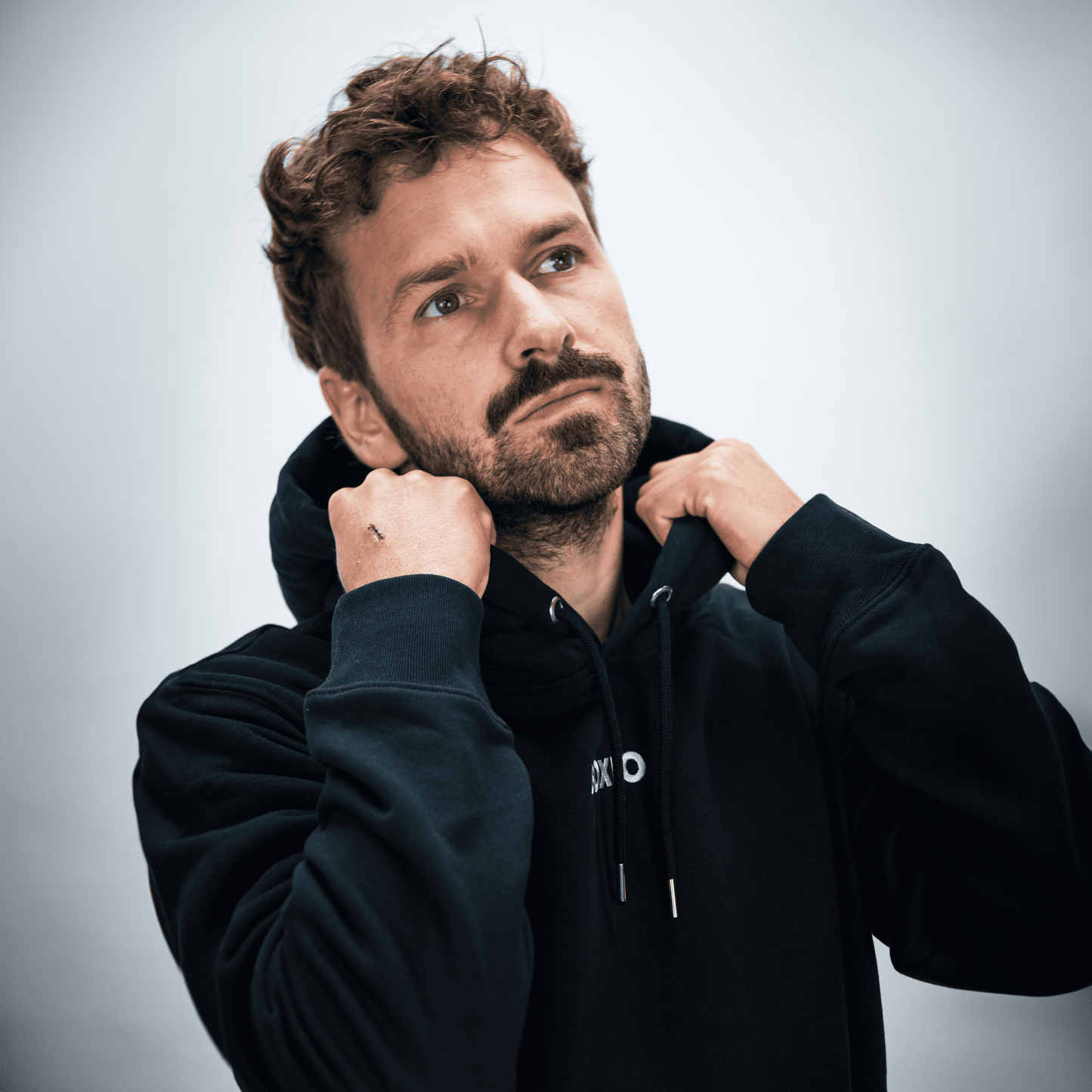 BOXIO HOODIE BLACK — Michael