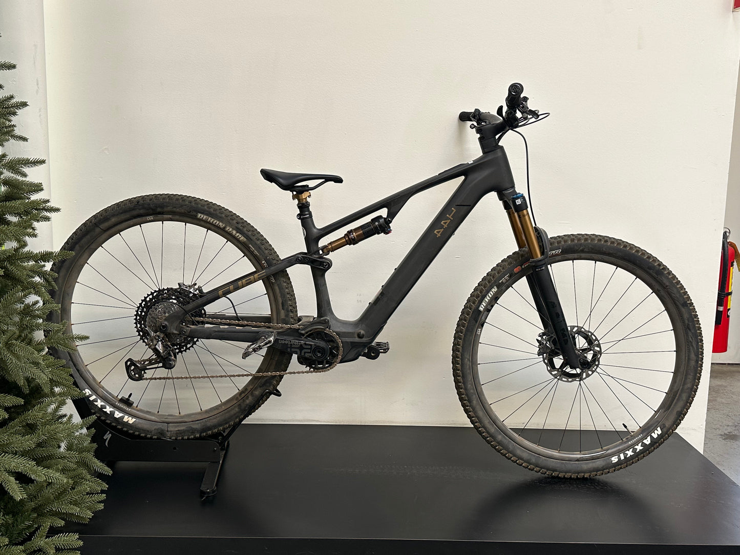 Cube AMS Hybrid One44 C:68X SLT 400X 29 Demo