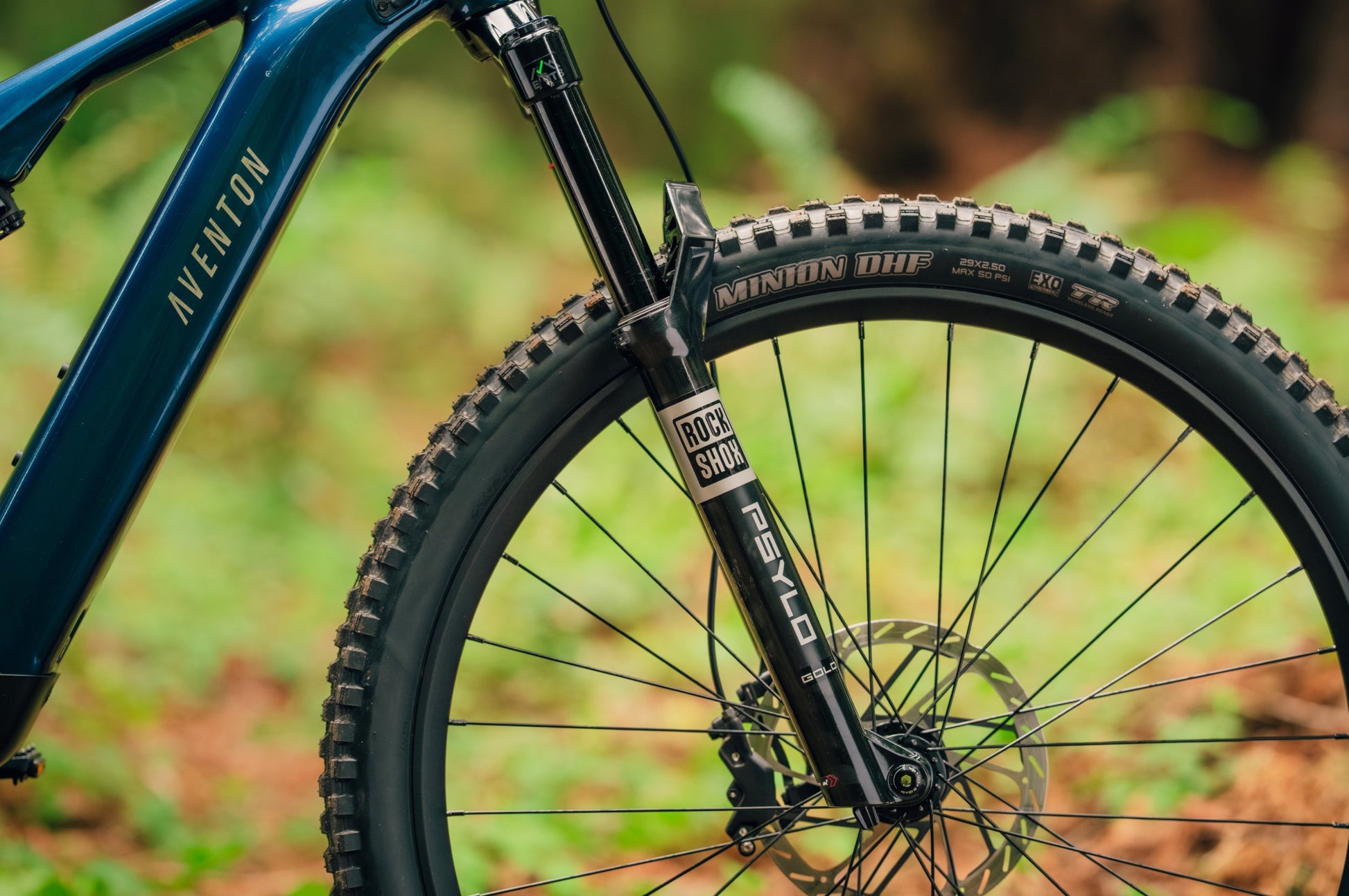 Aventon Current ADV RockShox Psylo 150mm fork detail