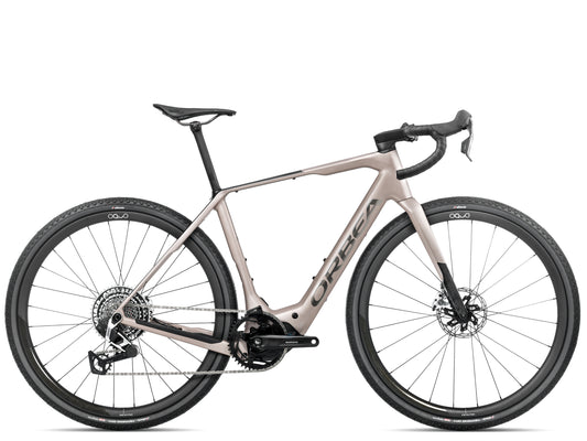 Orbea Denna M11e Gravel Road / commuter eBike Nickel matte / carbon raw gloss Side profile