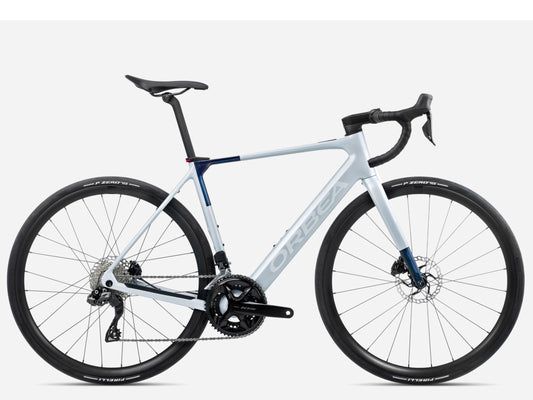Orbea Gain M30I Gravel Road eBike Halo sIlver matte / blue carbon view gloss Side view 