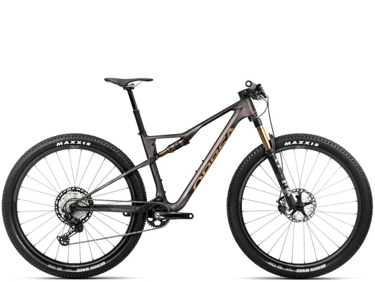 Orbea Oiz M-Pro Full Suspension Mountain bike Bronze carbon view / titan gold matte gloss Side profile