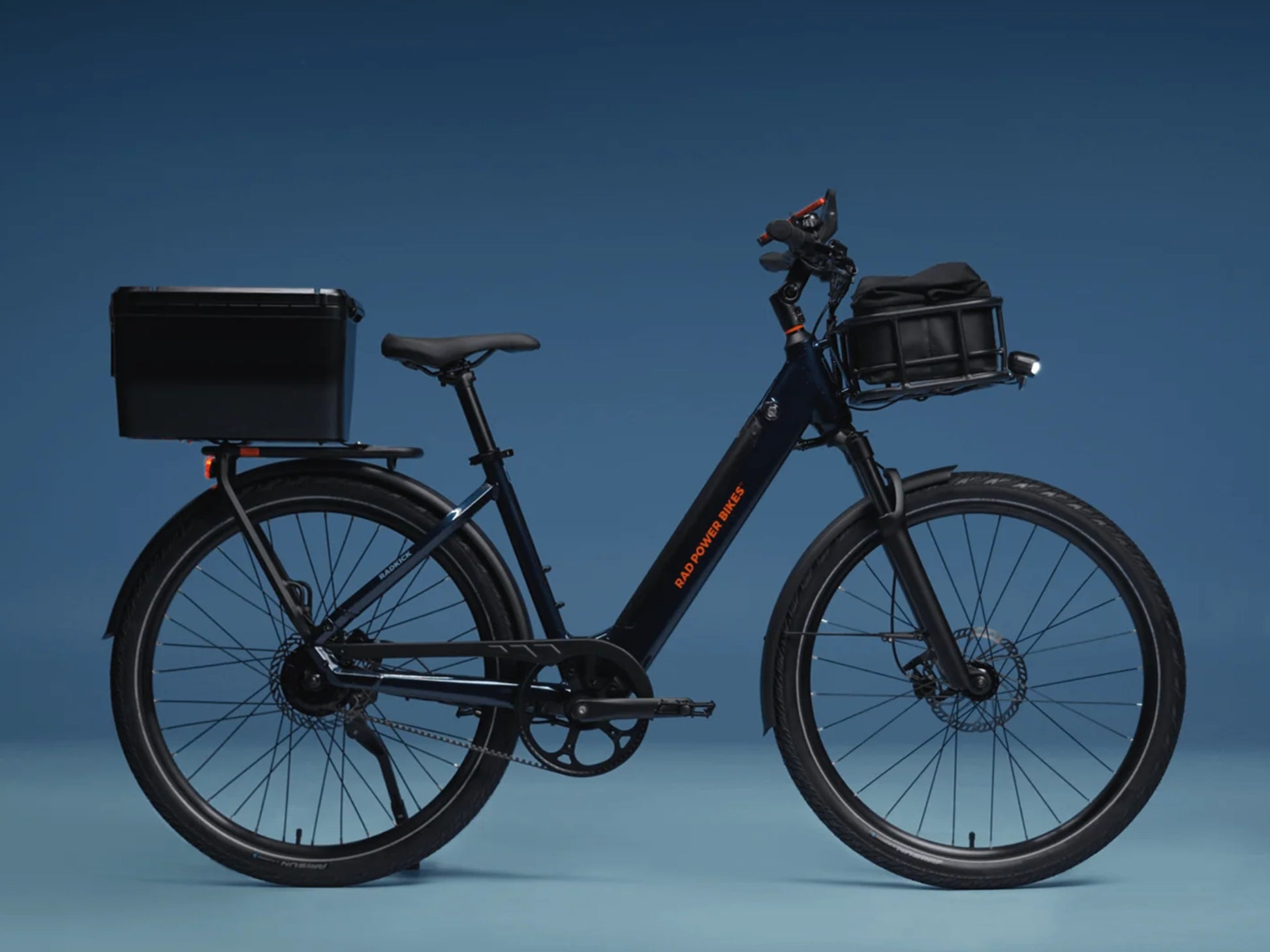 Rad Power RadKick™ Belt Drive Electric Lightweight Bike Midnight blue Side profile Shown with optional accessories