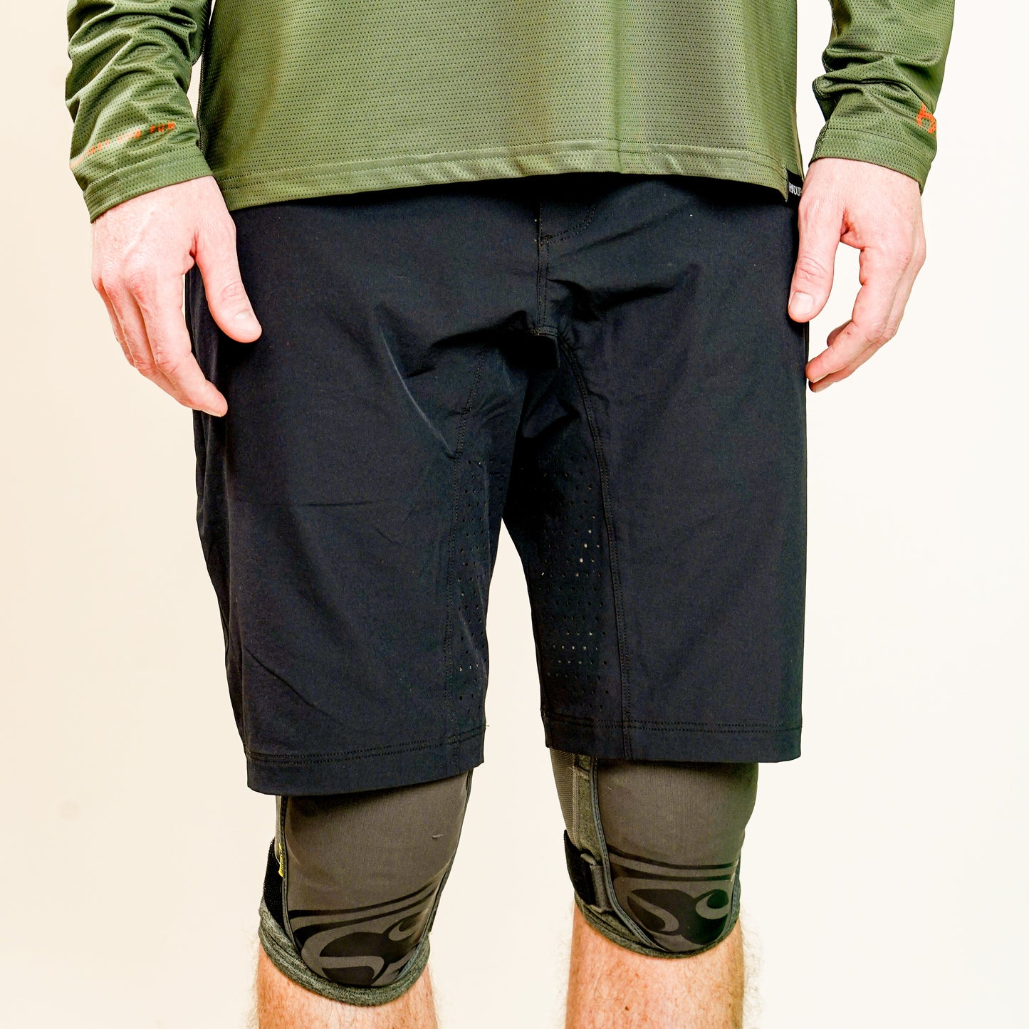 Handup Trail Rambler Short  - Cool Black