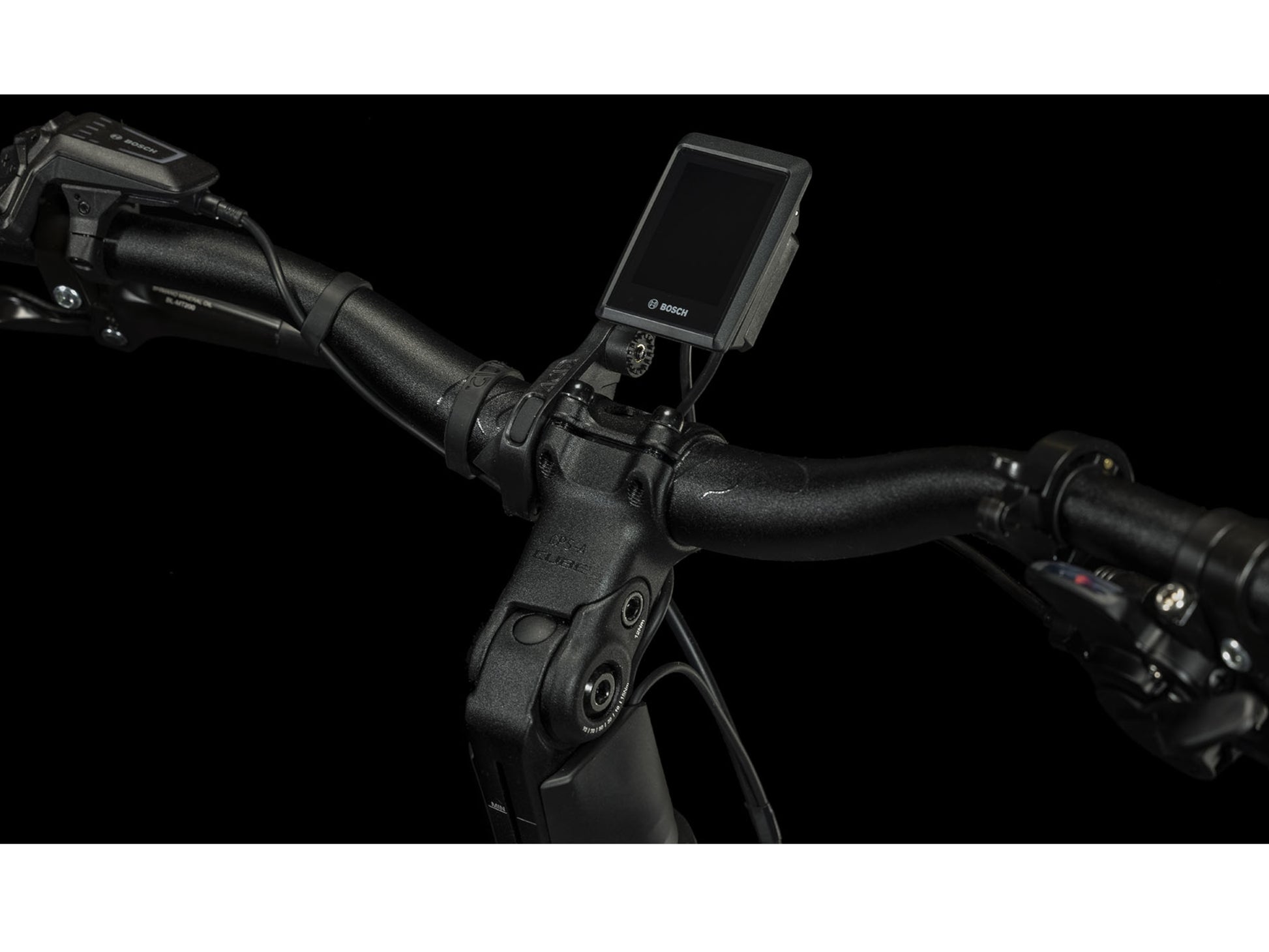 Cube Kathmandu Hybrid Pro 625 Trapeze Frame eMTB hardtail closeup integrated Bosch Kiox 300 display cockpit