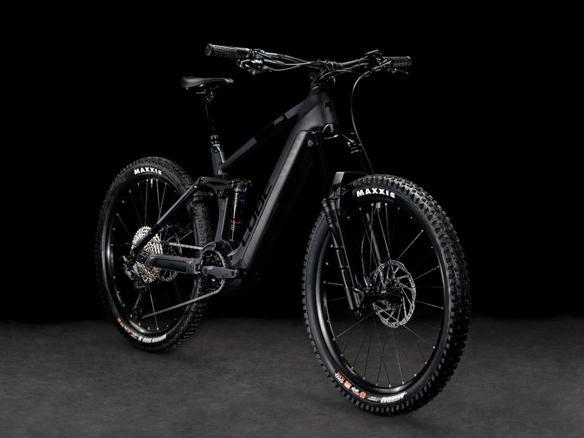 Cube Stereo Hybrid 160 HPC SLX 750 eMTB full Suspension carbon n reflex front right side profile on Fly Rides