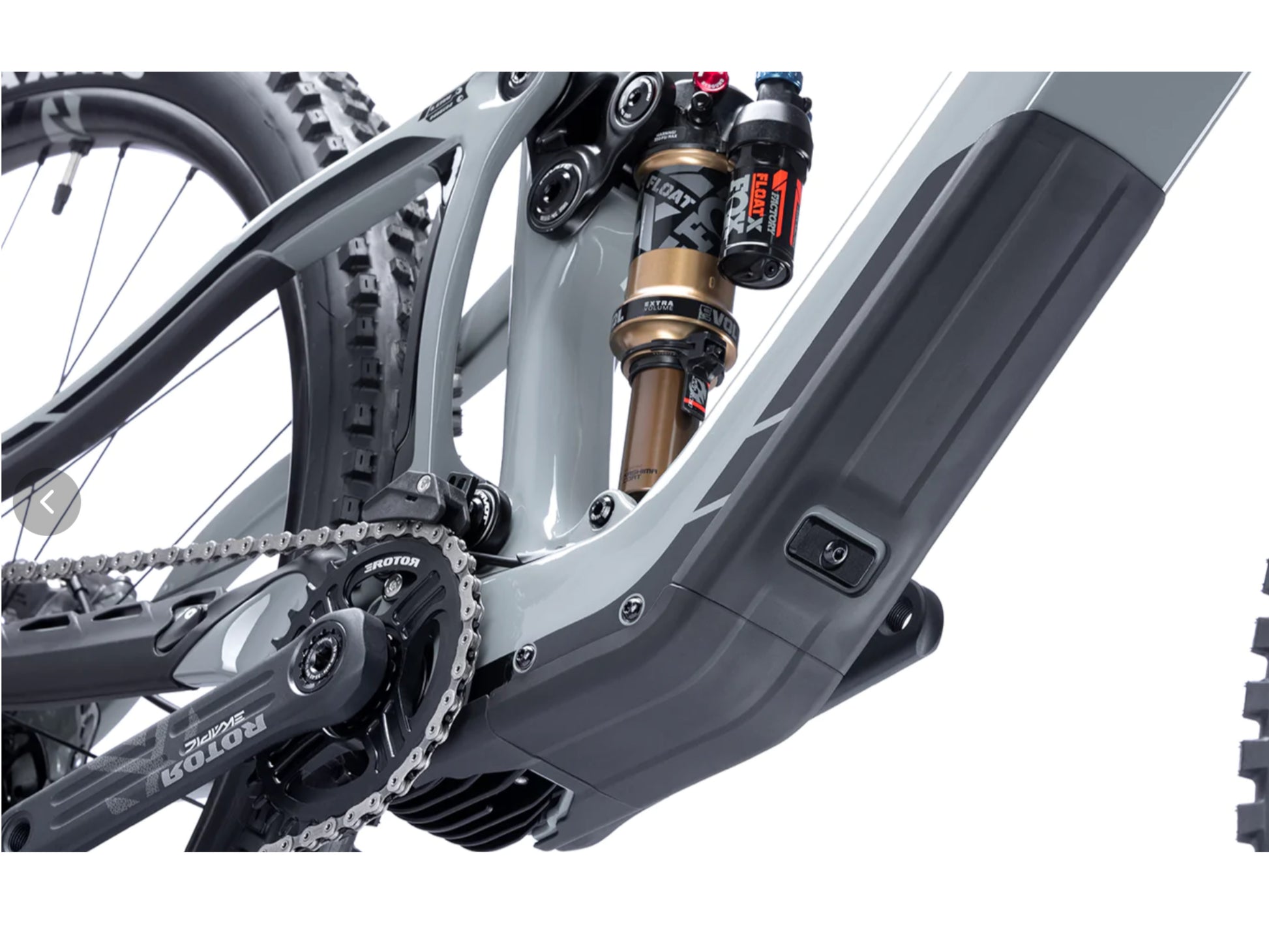 Pivot Shuttle SL Ride SLX/XT eMTB full suspension close up lower frame motor crankset rear suspension