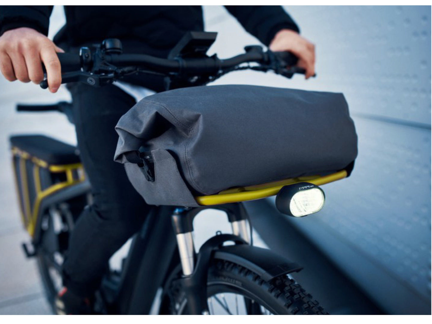 Riese and Muller Multicharger GT Touring 750 emtb hardtail close up front carrier bag option headlight