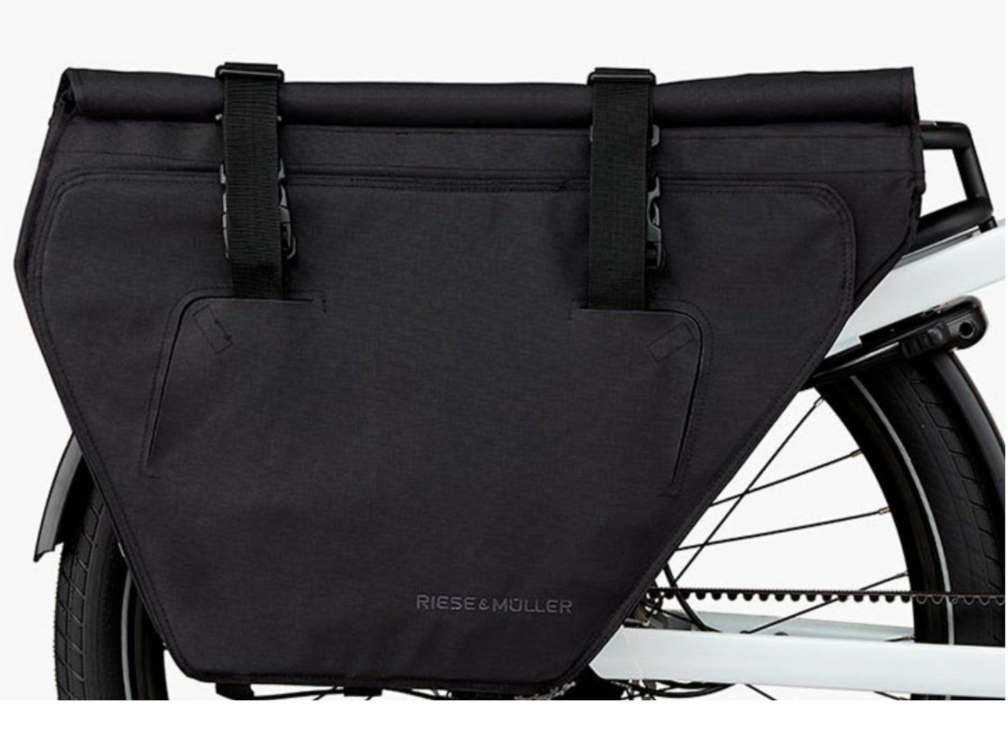 Riese and Muller Multicharger Mixte GT Vario 750 emtb hardtail close up rear cargo bags